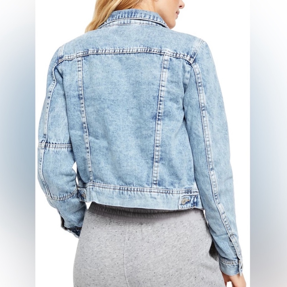 Free People We the Free Rumors Jacket Light Indigo Blue Denim Size Medium - Picture 3 of 16